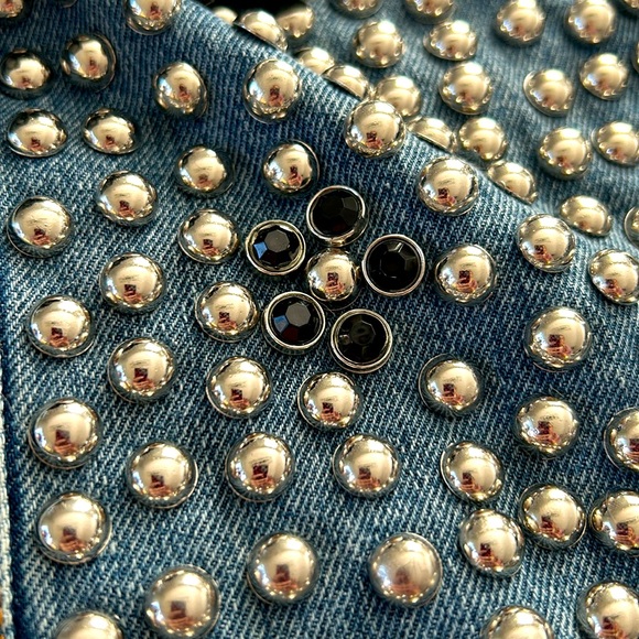 Boutique Embellished rhinestone studd Jean Jacket - Picture 3 of 9